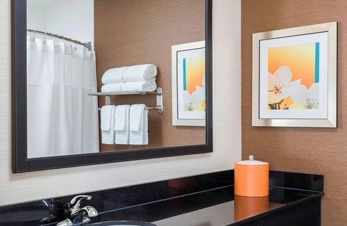 Park Central Hotel | Fairfield Inn & Suites Dallas Park Central