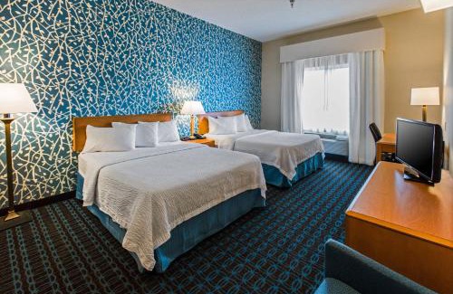 Toledo Hotel | Fairfield Inn & Suites Toledo North