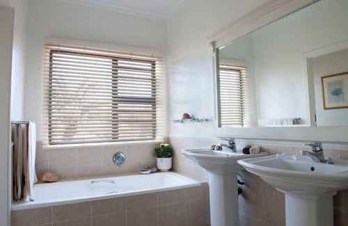 Selection Beach Bed & Breakfast | Fairlight Beach House