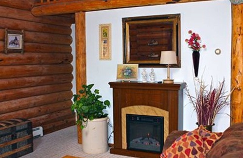 Fairmont Cabin | Fairmont Chalets Montana 1