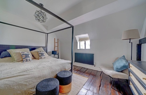 Barnt Green Other | Fairview Cottage - Luxury English Country Cottage with Hot Tub & Pizza Oven