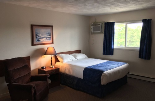 Sussex Hotel | Fairway Inn
