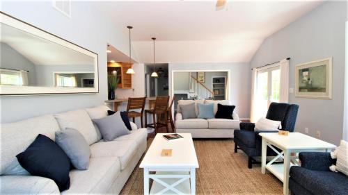 Lower Township House | Fairwinds Cottage