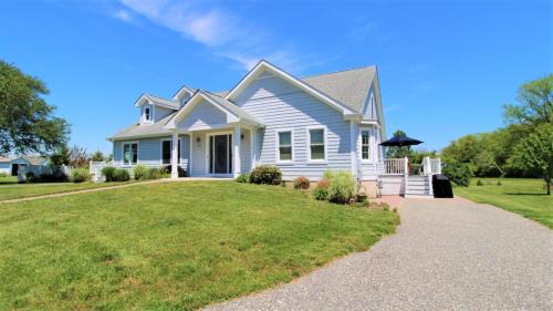 Lower Township House | Fairwinds Cottage