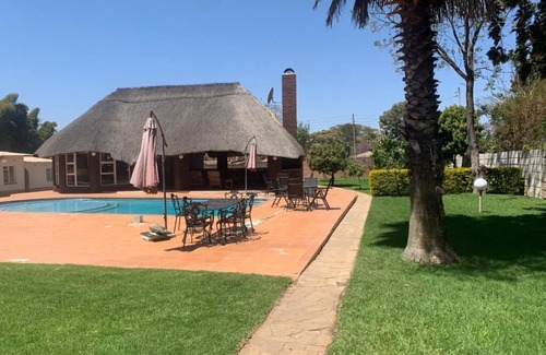 Greater Johannesburg Metropolitan Area House | Falcon Guesthouse
