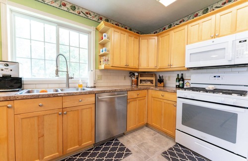 Kalkaska House | Fall colors at the Barnhouse! - 6BR Lakefront!nSunsets, Golfing and Fishing.