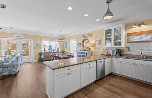 Morgantown House | Fall Dates Discounted! In Morgantown - Pools/Tennis