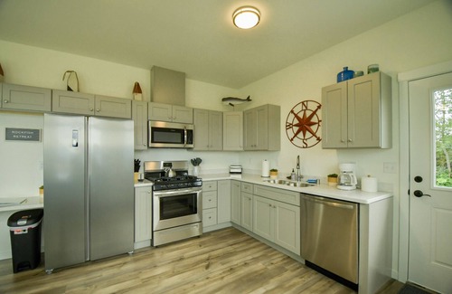 Kachemak House | Fall Deals! Panoramic Ocean and Mountain Views!