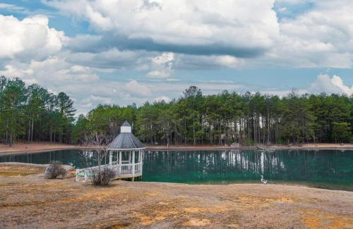 Bryant House | Fall Foliage Retreat Hot Tub and Pond Deck