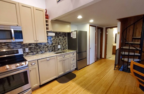 Thayerville Condo | Fall Fun at our Centrally Located Lake View Condo that sleeps 6!