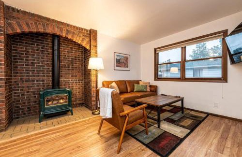 Lafayette House | Fall Getaway in Cozy 2BR near Old Town Lafayette