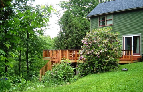 Waitsfield House | Fall is around the corner, book now for harvest fun, parent weekends, etc.