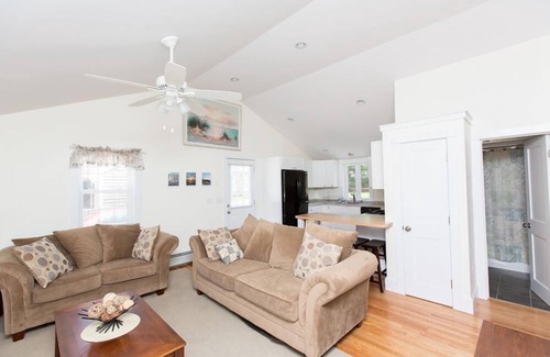 East Falmouth Cottage | Falmouth: Newly remodeled cottage near beaches and shopping