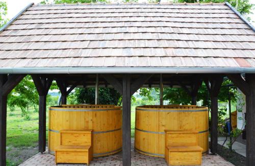 Tiszaszolos House | Falusi Patika - Tisza-tó Vendégház
