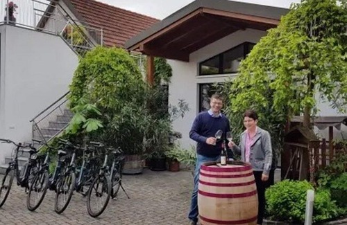 Großriedenthal House | Familie Bauer – Bioweingut Bauer