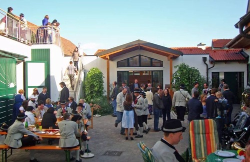 Großriedenthal House | Familie Bauer – Bioweingut Bauer