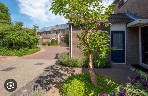 Municipality of Heiloo House | Familie Huis met 4 Slaapkamers en Private Gym. Slechts 7 km van het Strand