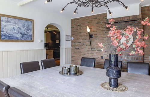 Losser House | Familieboerderij by Interhome