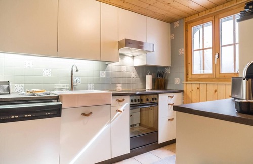 Axalp House | Familienfreundliche Ferienwohnung, Modern und Gemütlich Eingerichtet