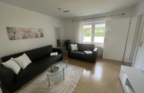 Badow Apartment | Familienfreundliche Ferienwohnung mit Wintergarten