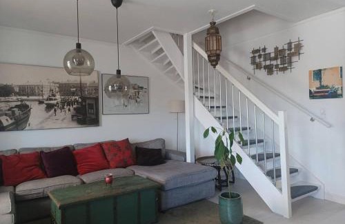 Stromstad Municipality Villa | Familjevänligt eget boende i populärt och lugnt bostadsområde i central Strömstad
