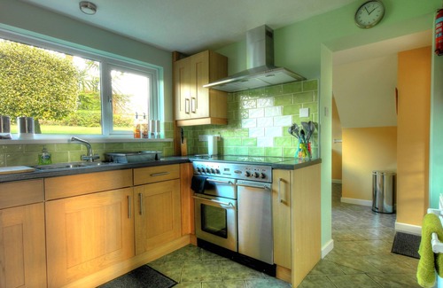 Kilgetty House | Family accommodation in a small farm setting close to beaches and attractions