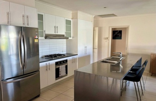 Mildura House | Family and pet friendly