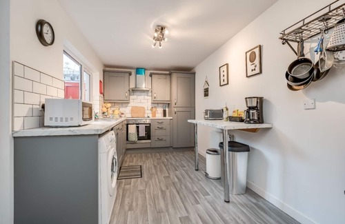 Belfast City Centre Apartment | Family Apartment by Central Belfast Apartments