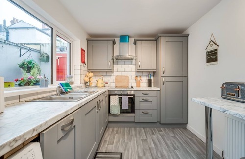 Belfast City Centre Apartment | Family Apartment by Central Belfast Apartments