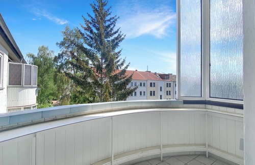 Vahrenwald Apartment | Family apartment in the city, one stop from the main station with two balconies