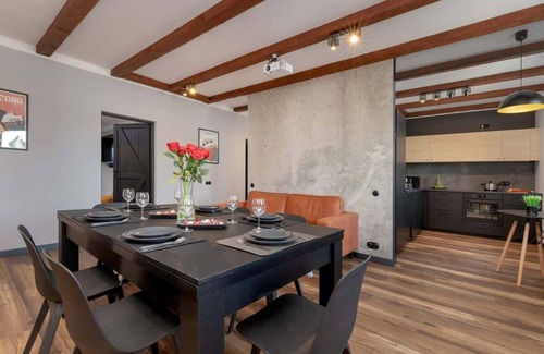 Srodmiescie Apartment | Family Apartment | Pool Table | 3 bedroom