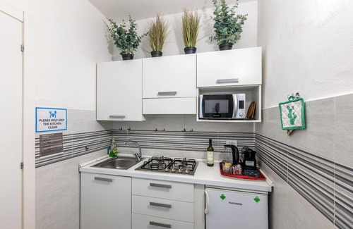 Corniglia Apartment | Family Apartment with AC, Patio and Terrace