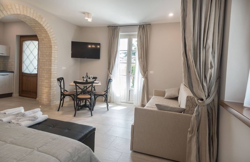 Rivotorto Apartment | Family apartment with pool and spa in Assisi