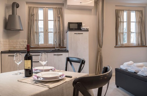 Rivotorto Apartment | Family apartment with swimming pool and spa in Assisi