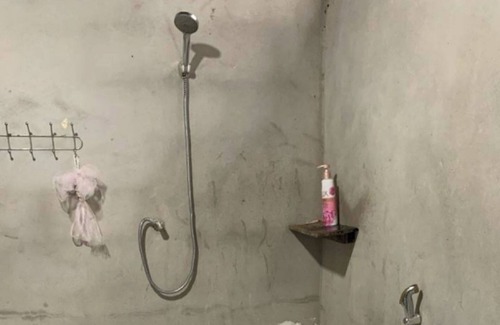 Banan Hostel | Family Batcave Homestay - Hostel