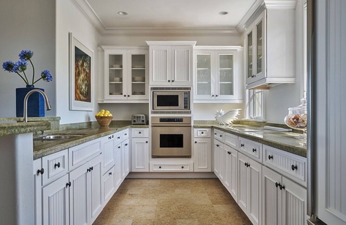 Rokers Point Hotel | Family Beach Adventure | Scenic Ocean View 3BR w/Spacious Living Area