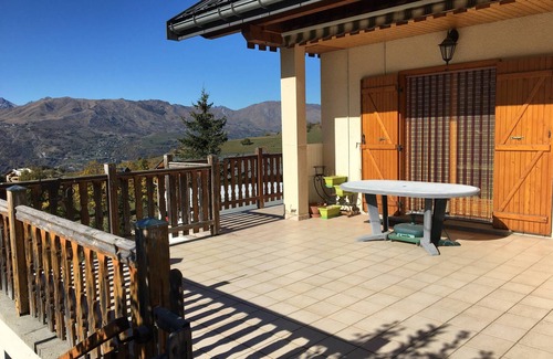 Albiez-le-Vieux Ski Chalet | Family chalet 2*, near slopes and center, south terrace, mountain view