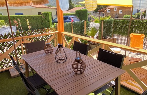 Castellane Ski Chalet | Family chalet with hot tub 5 minutes from azure lake with beach