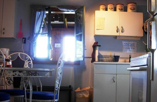 Valois Cottage | Family Cottage Get-away In The Heart Of Seneca Lake Wine Country - Pet Friendly