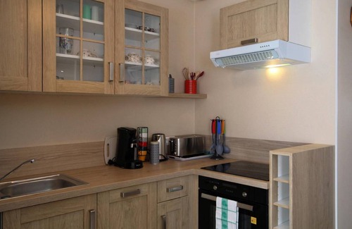 Montagney Cottage | Family cottage with terrace and parking, pets allowed