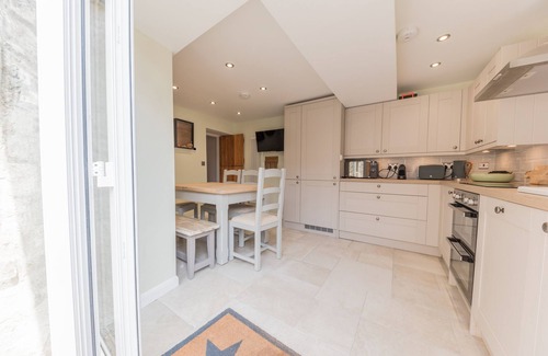 Cartmel Cottage | Family Cottage with Garden View at The Flags