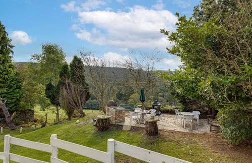 Scarborough Cottage | Family Country Cottage With a Private Valley View