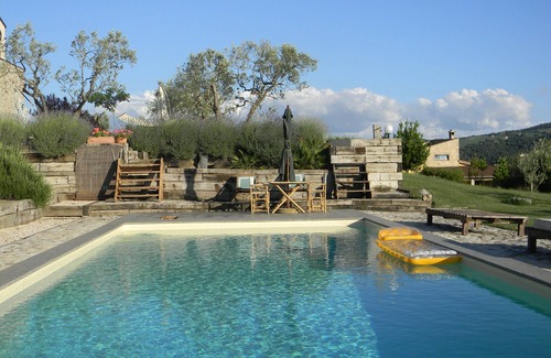 Todi House | Family Country House with garden and swimmingpool