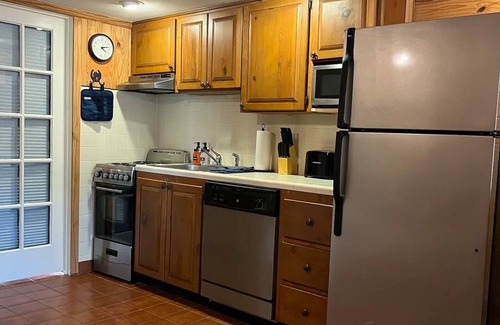 River Ranch Condo | Family Deluxe Lodge Suite: full kitchen + arcade + walk to pool and rodeo