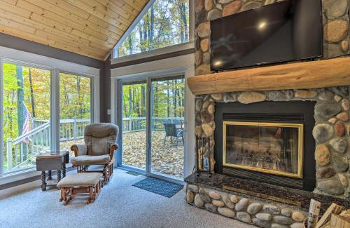 Harbor Springs House | Family Escape - Near Little Traverse Wheelway