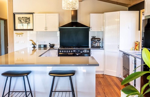 Johanna House | Family Escape to the hills