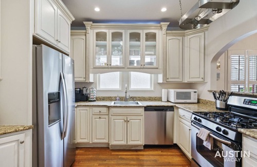 Greater South River City House | Family Favorite in SoCo - 2 Homes w Hot Tub, Grill & Free Parking - Pet-Friendly