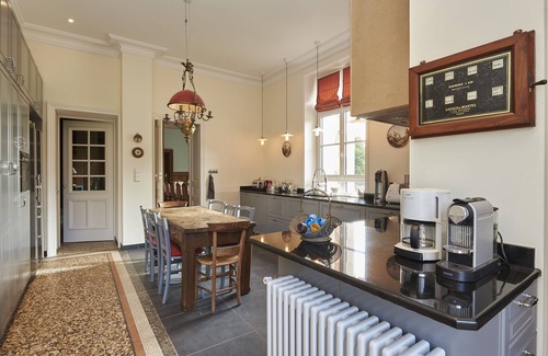 Saint-Vincent-sur-Graon House | Family Chateau With Great Comfort, Park, Swimming Pool, sand beaches nearby