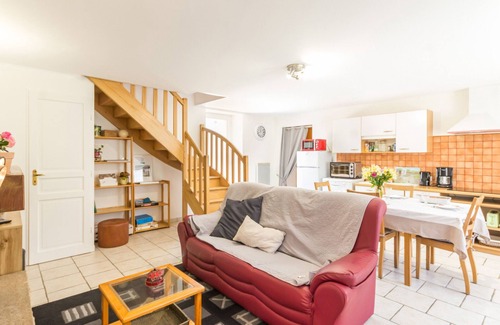 Sainte-Reine-de-Bretagne Cottage | Family-Friendly Cottage Near Brière Park with Garden, Terrace, and Kids' Play Area