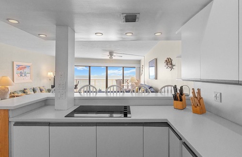 Key Colony Beach Condo | Family friendly 2bedroom+bunkroom/2.5bath oceanfront condo